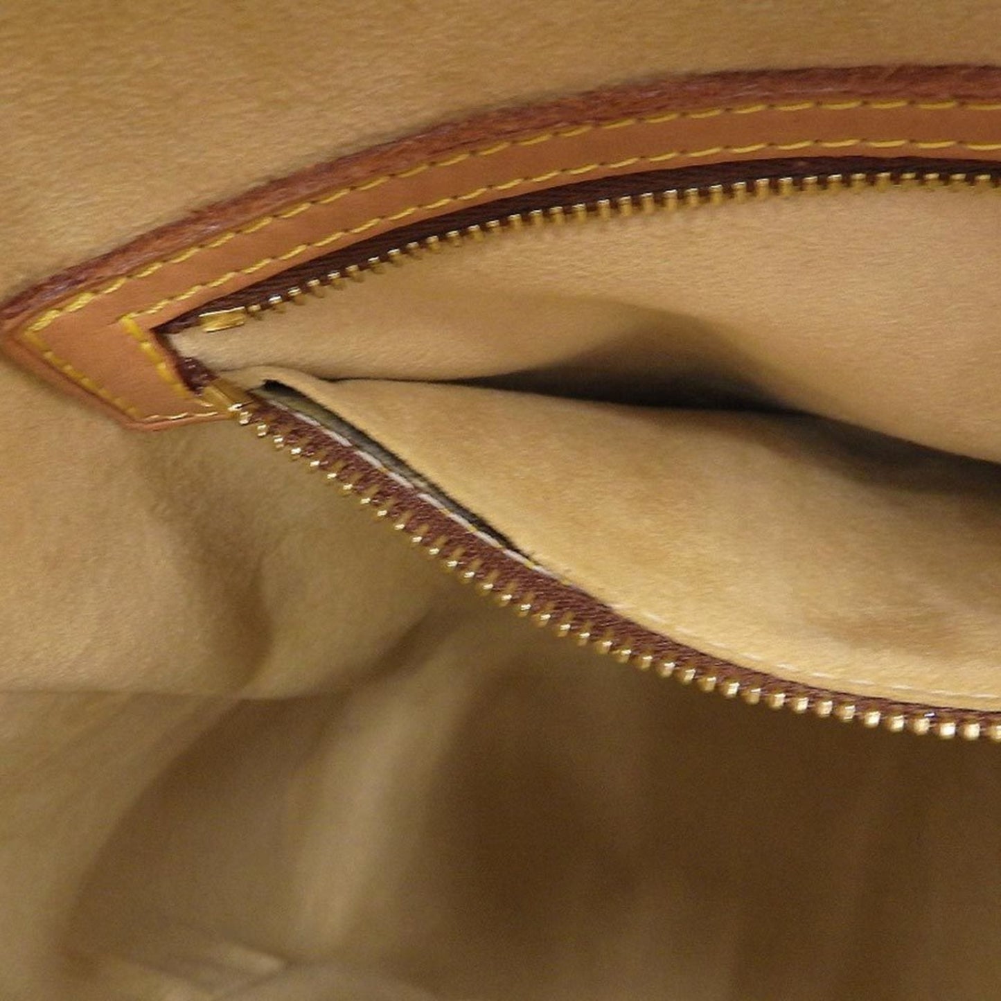 Louis Vuitton Monogram Monogram Monogram Shoulder Bag