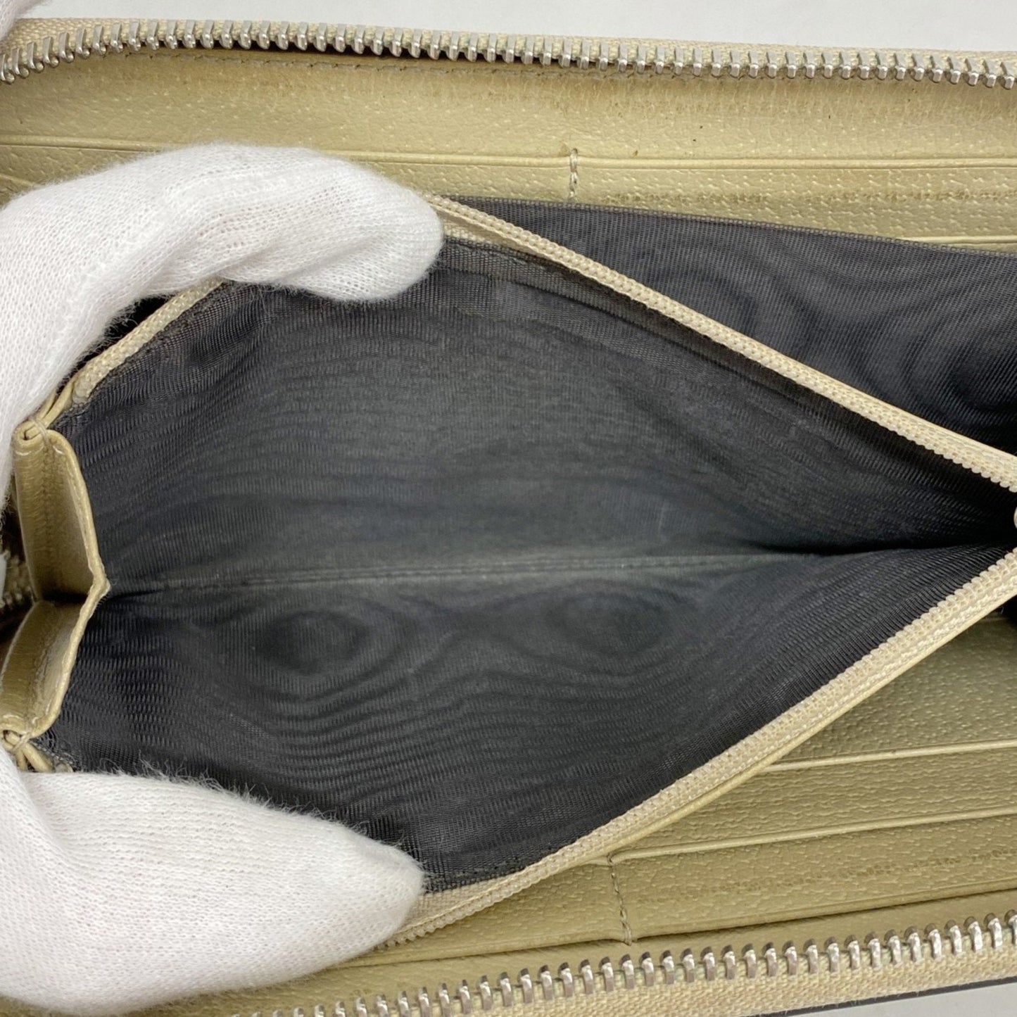 Gucci Beige Gray Nylon Canvas Long Wallet (Bi-Fold)