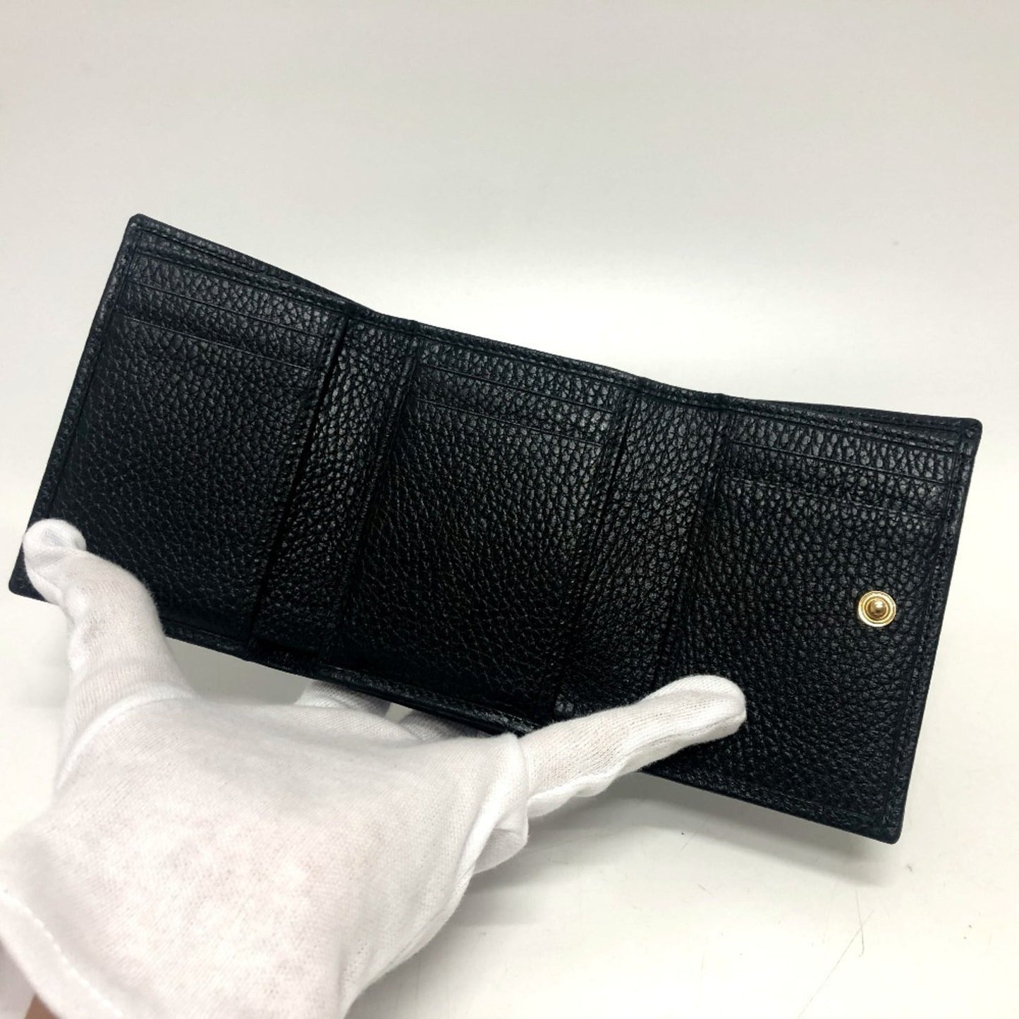 Gucci Black Leather Wallet (Tri-Fold)