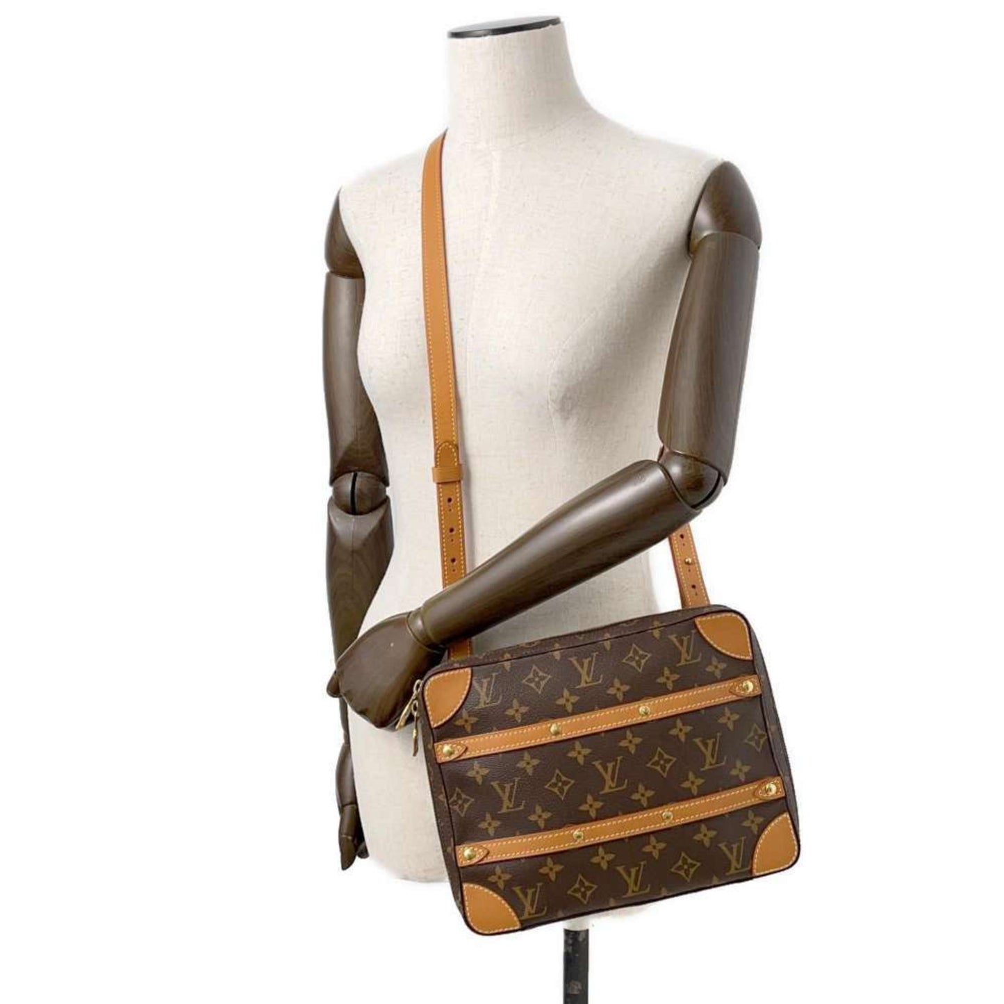Louis Vuitton Brown Monogram Monogram Shoulder Bag