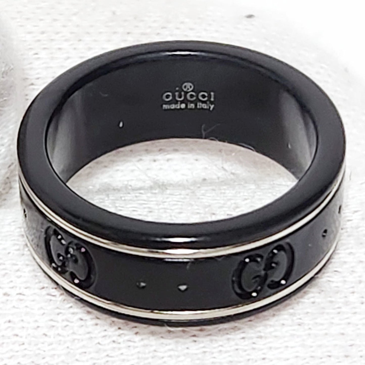 Gucci Black Silver White Gold (18K) Band Ring