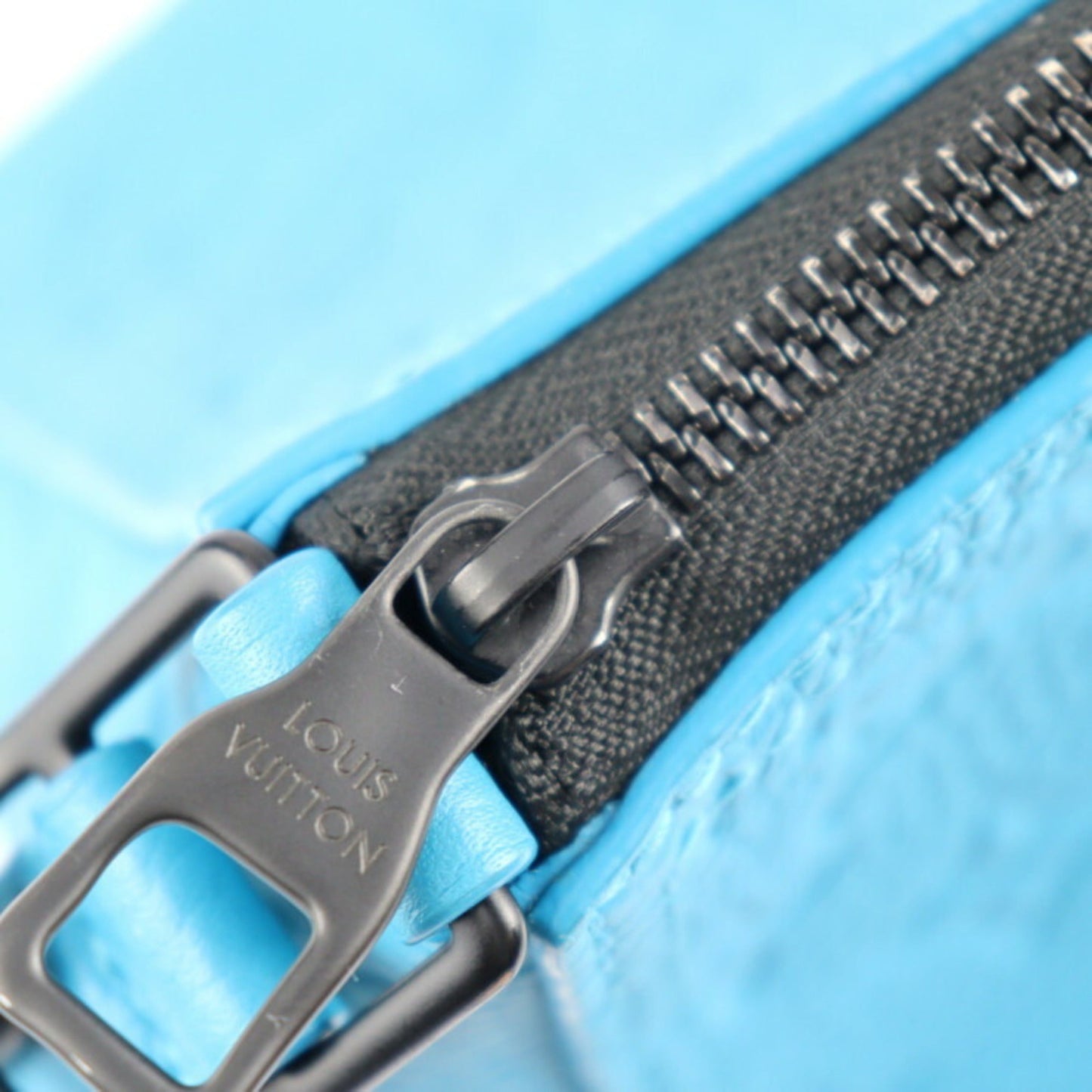 Louis Vuitton Turquoise Monogram Empreinte Shoulder Bag