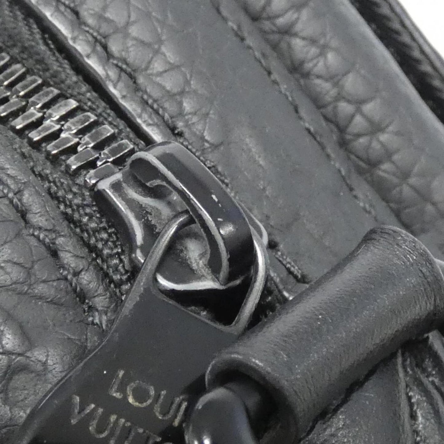 Louis Vuitton Black Leather Shoulder Bag