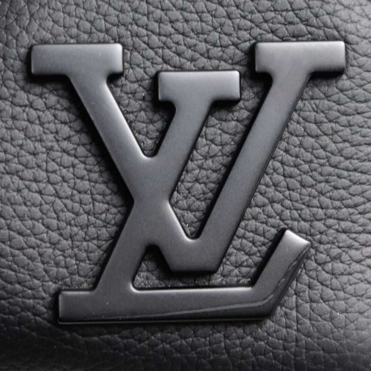 Louis Vuitton Black Leather Shoulder Bag