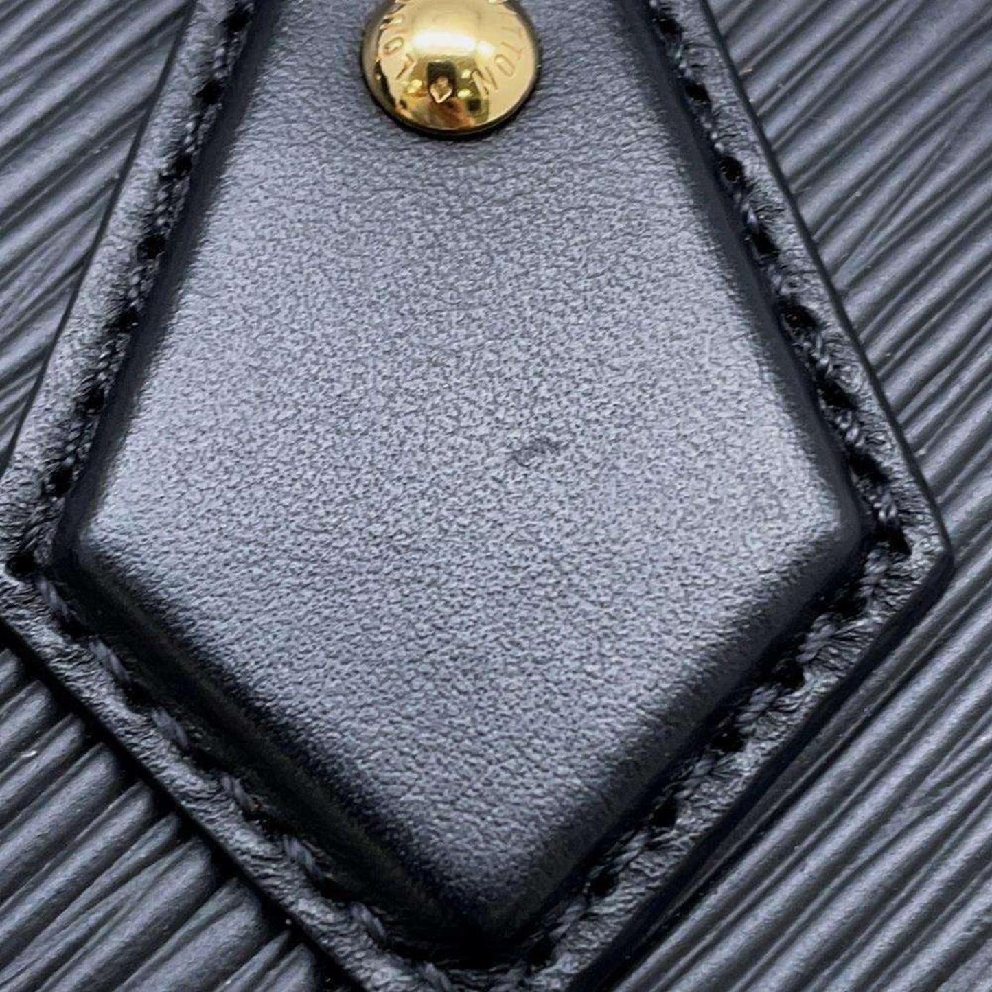 Louis Vuitton Noir Epi Leather Handbag Shoulder Bag