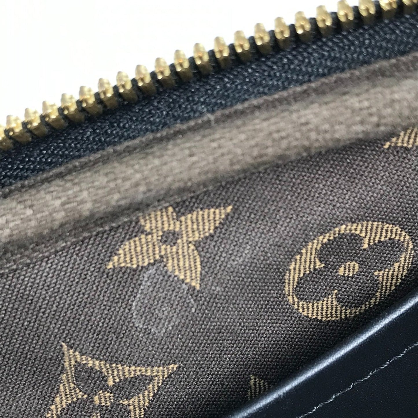 Louis Vuitton Black Leather Shoulder Bag