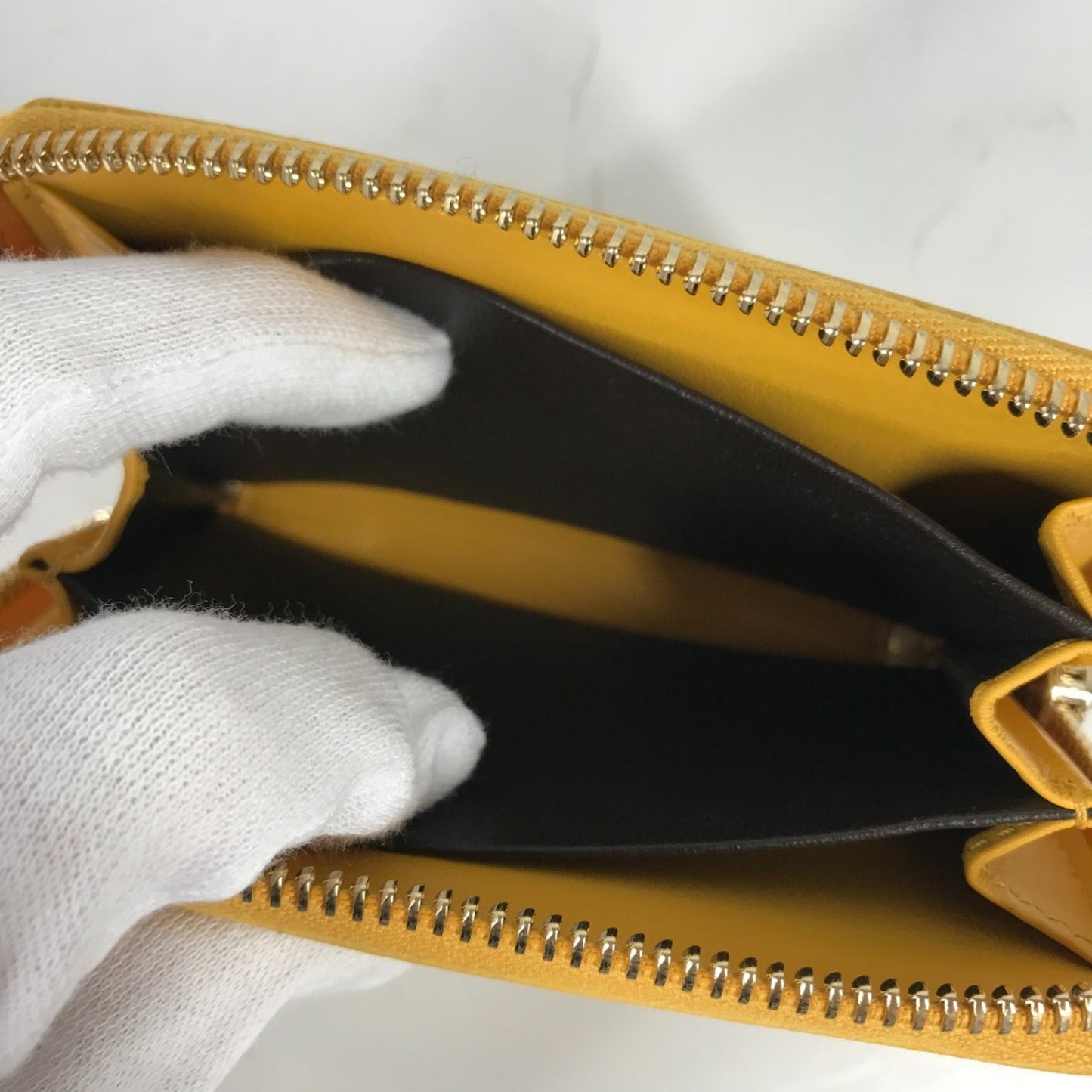 Gucci Yellow Patent Leather Coin Purse/Coin Case