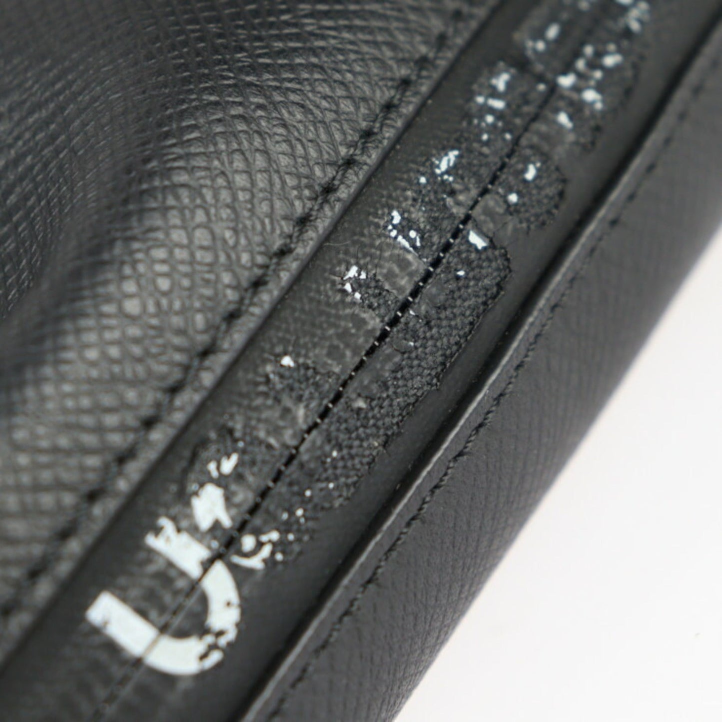 Louis Vuitton Black Taiga Leather Handbag Pouch Shoulder Bag Tote Bag