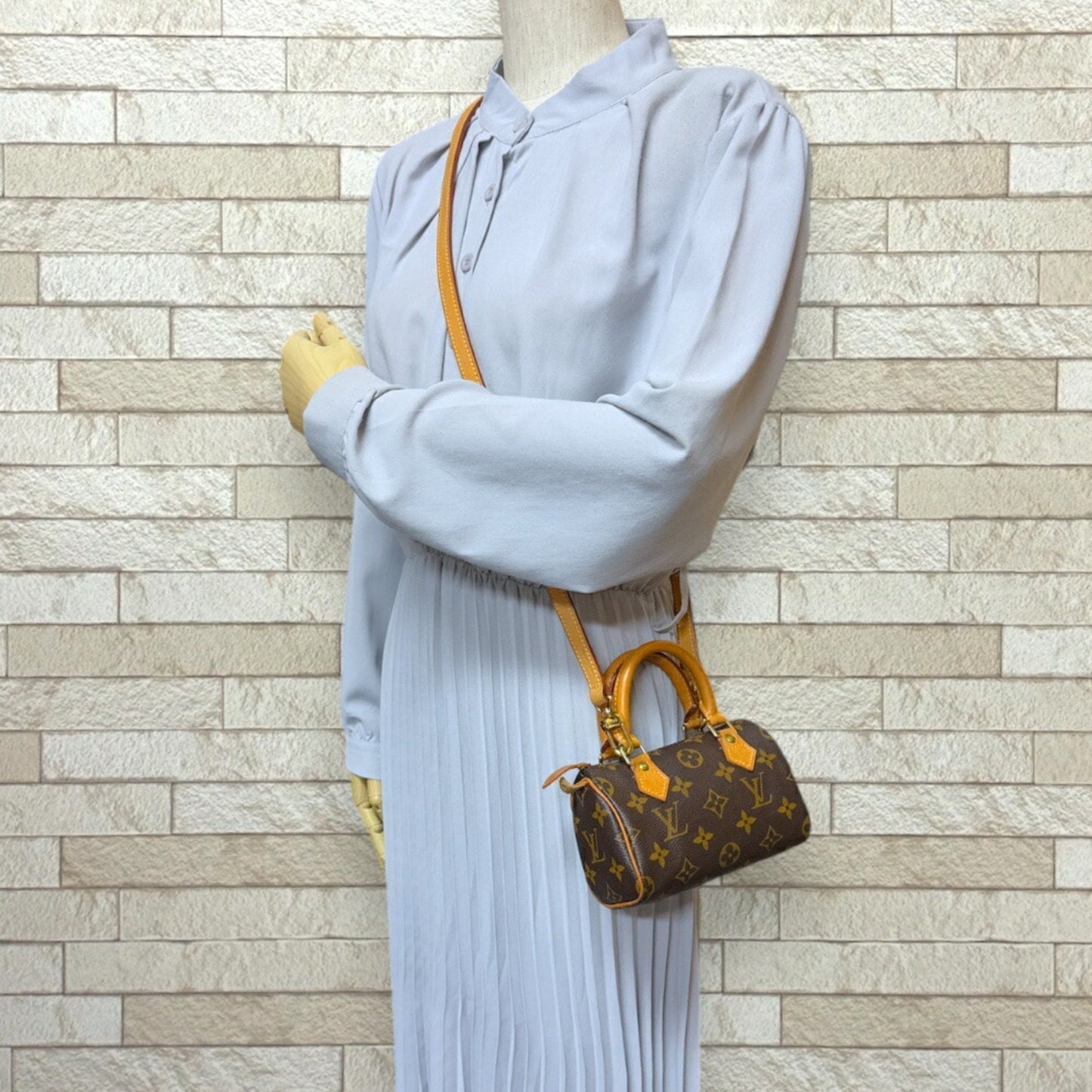 Louis Vuitton Brown Monogram Monogram Shoulder Bag