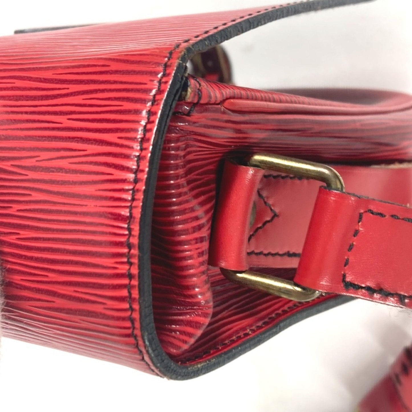 Louis Vuitton Red Color Epi Leather Pochette Shoulder Bag