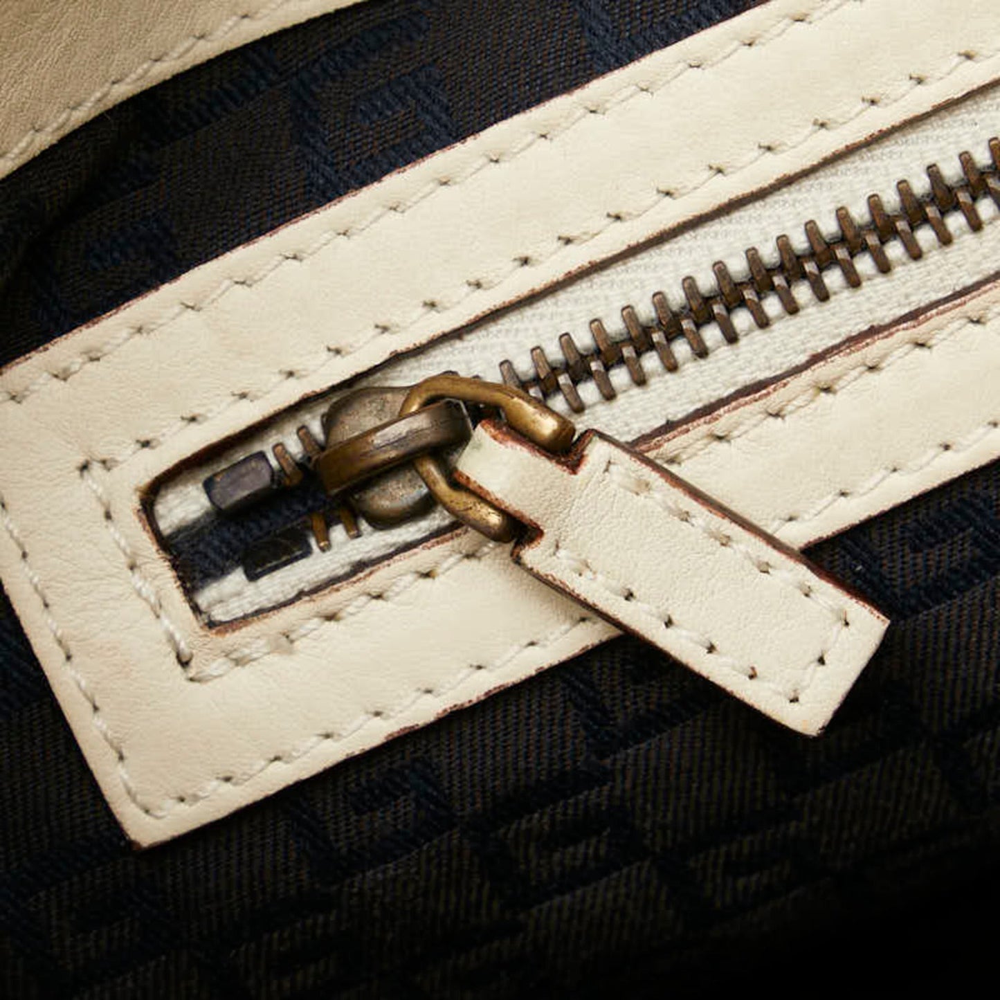 Gucci White Leather Shoulder Bag