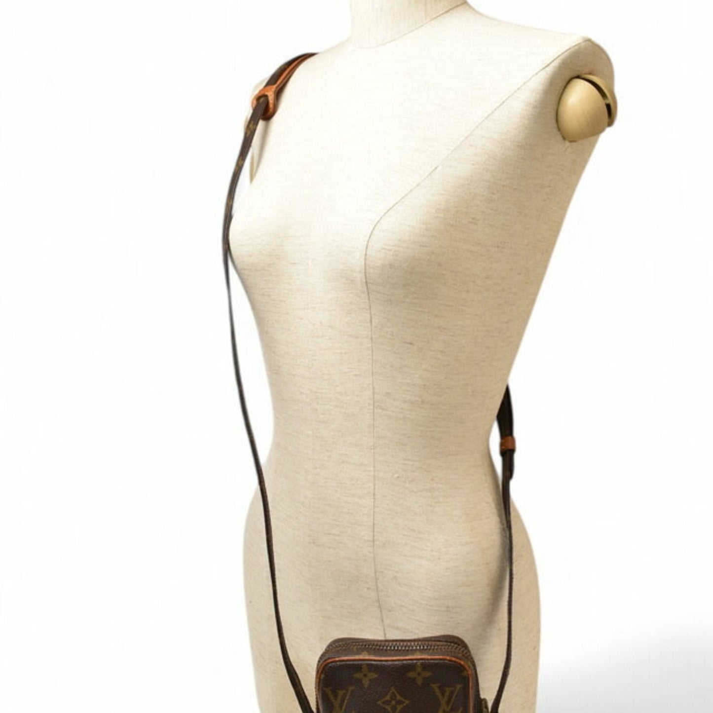 Louis Vuitton Monogram Monogram Pochette Shoulder Bag