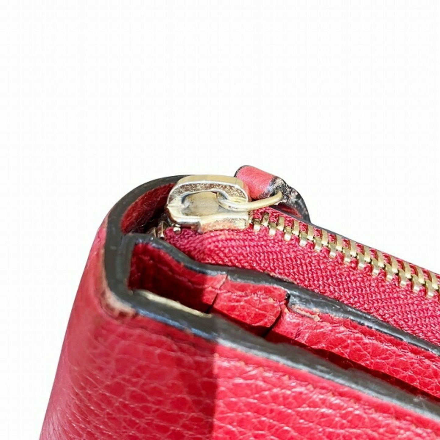 Gucci Red Color Leather Wallet (Bi-Fold)