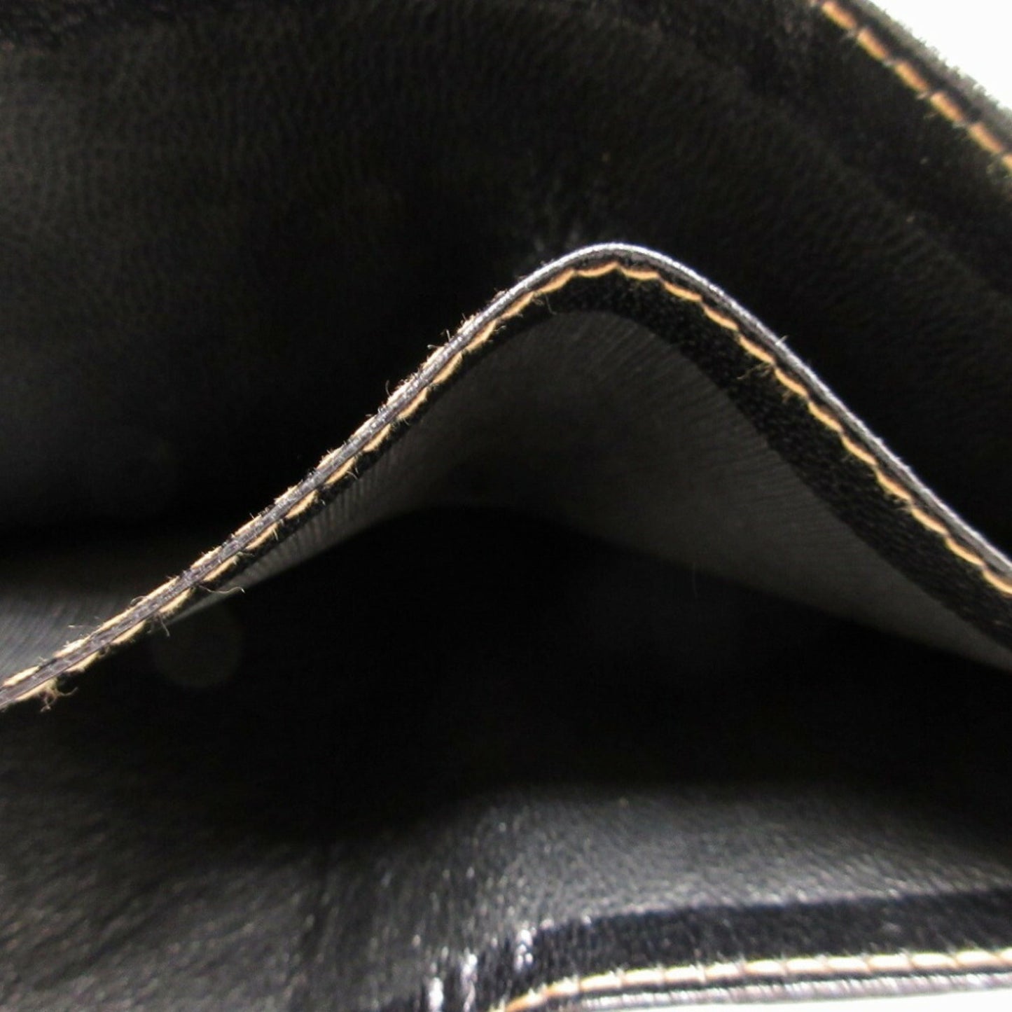 Gucci Black Leather Bill Wallet (Bi-Fold)