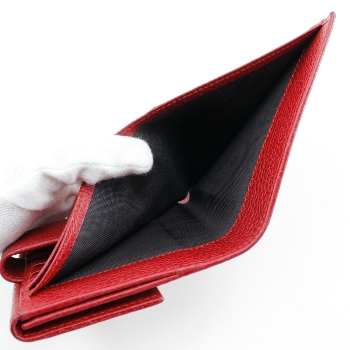 Gucci Red Color Leather Wallet (Bi-Fold)