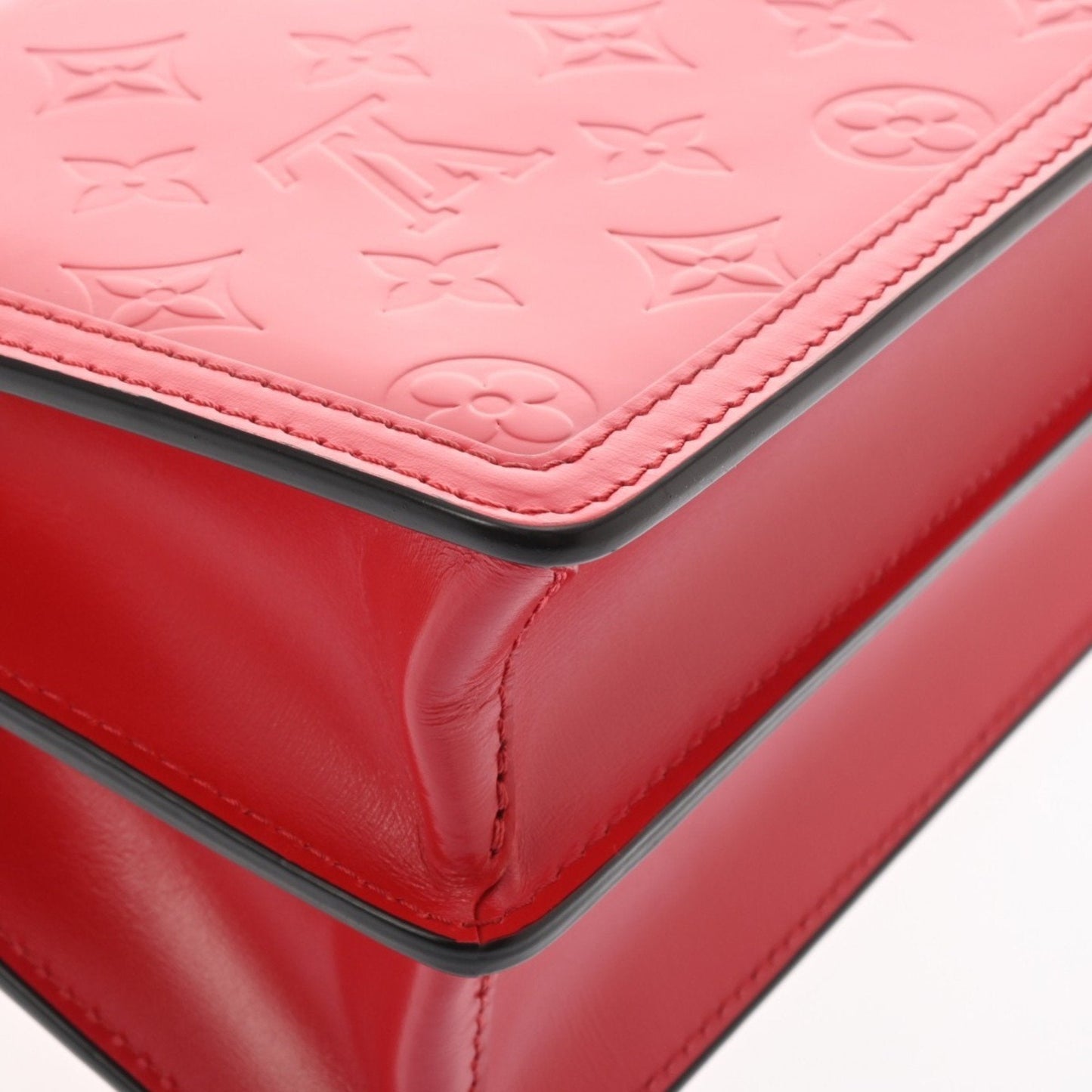Louis Vuitton Monogram Vernis Red Color Vernis Shoulder Bag