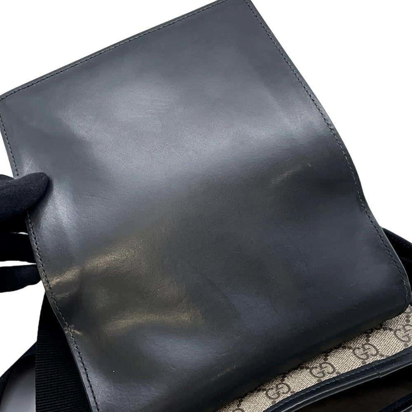 Gucci Beige Black Gg Supreme Leather Messenger Bag Shoulder Bag