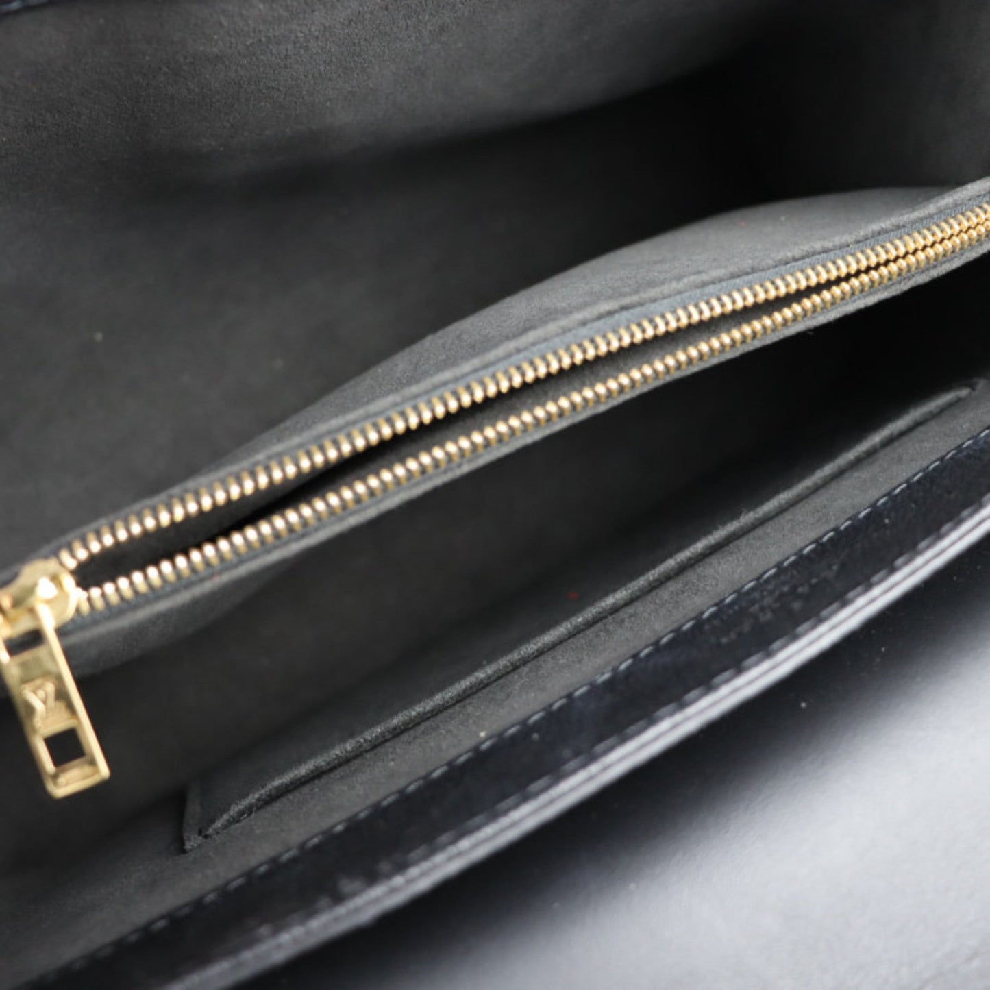Louis Vuitton Noir Leather Handbag Shopping Bag Shoulder Bag Tote Bag
