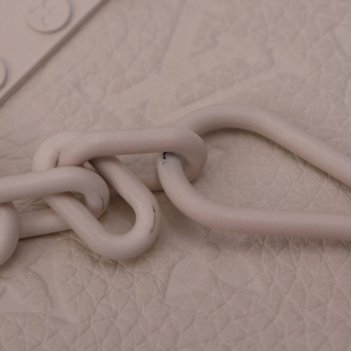 Louis Vuitton White Leather Handbag Shoulder Bag Tote Bag