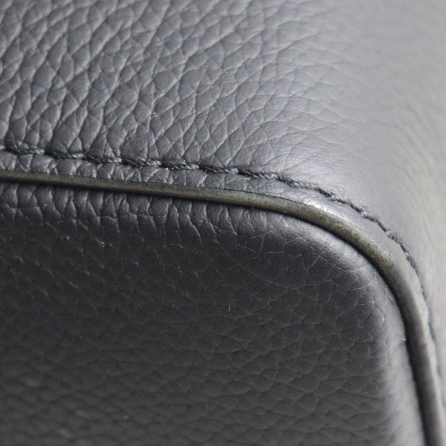 Louis Vuitton Black Leather Shoulder Bag