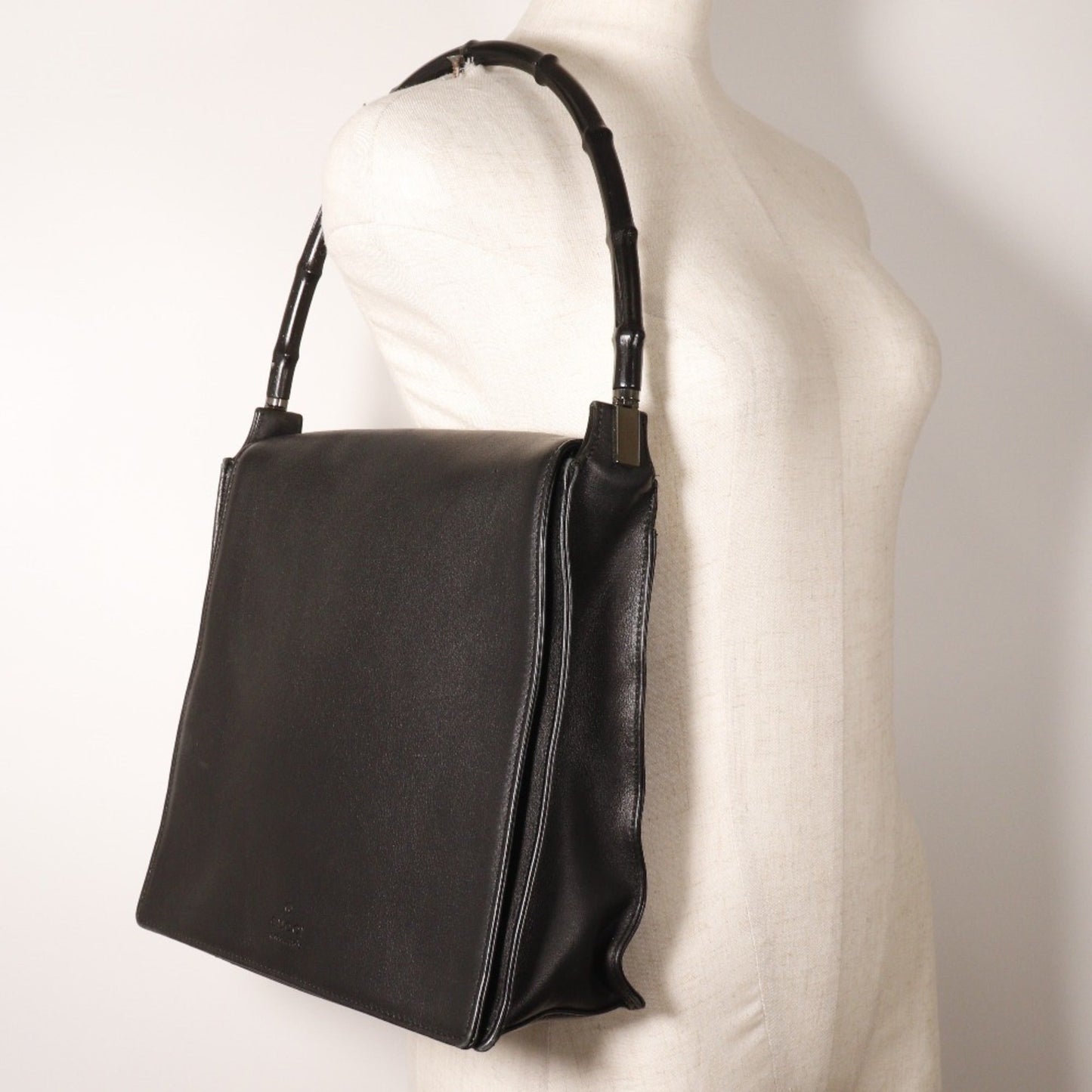 Gucci Black Leather Shoulder Bag
