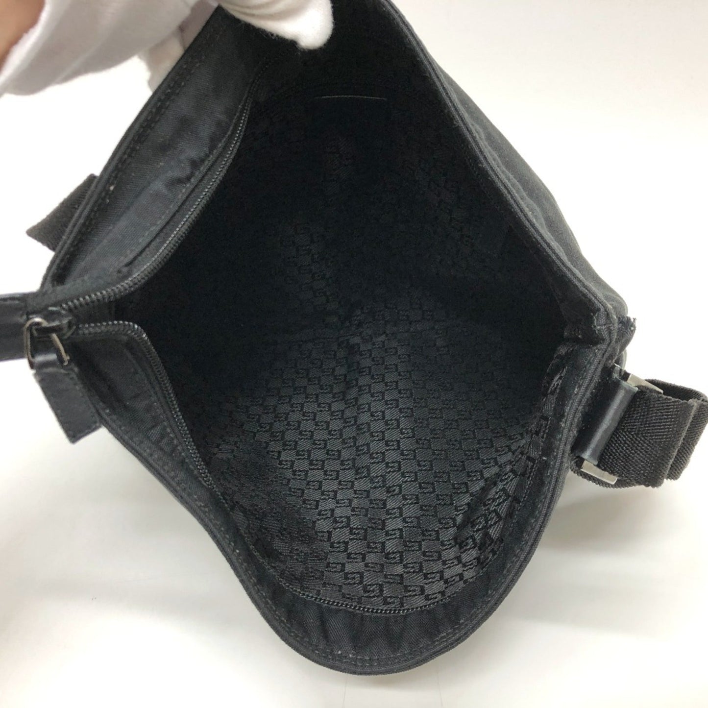 Gucci Black Cloth Shoulder Bag