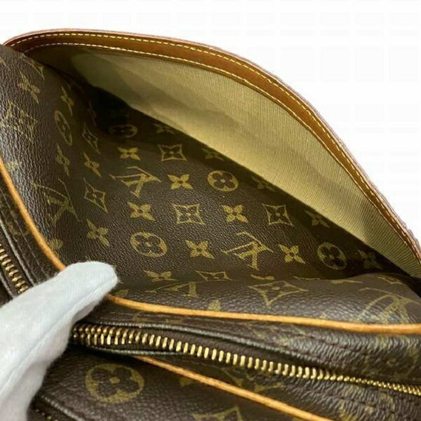 Louis Vuitton Monogram Monogram Shoulder Bag