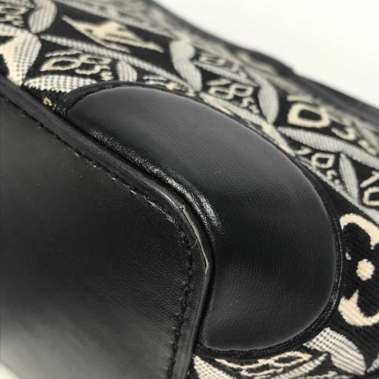Louis Vuitton Black Other Shoulder Bag