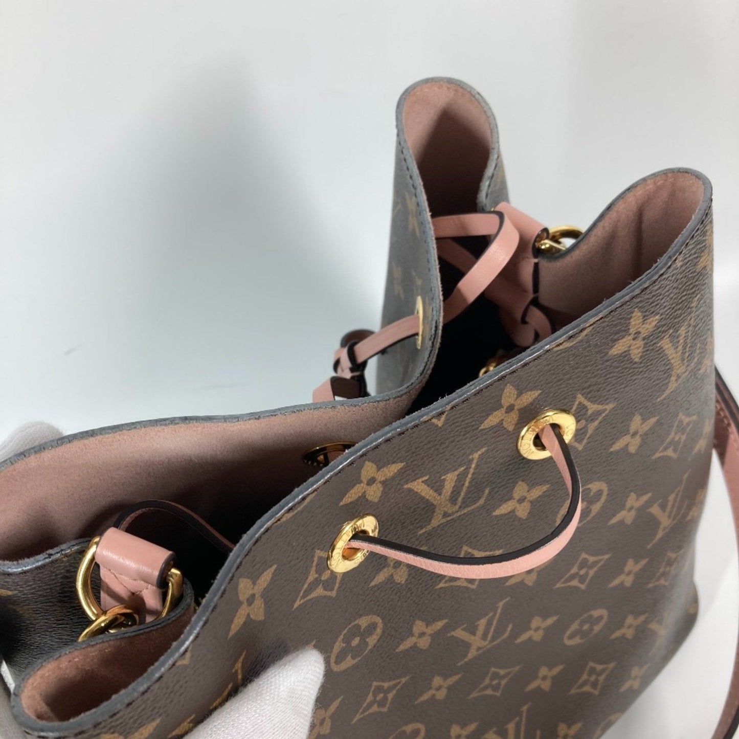Louis Vuitton Pink Other Shoulder Bag