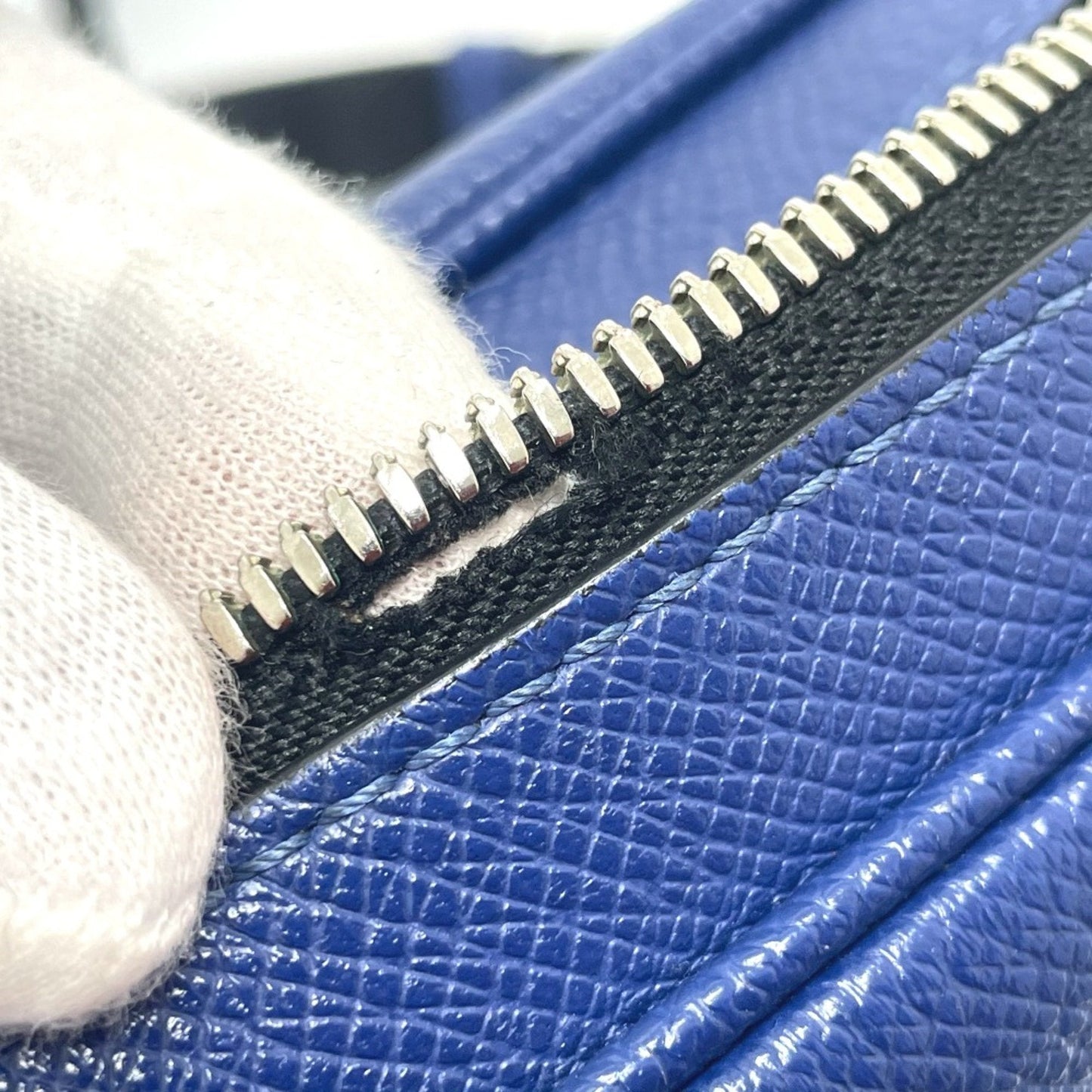 Louis Vuitton Blue Leather Shoulder Bag
