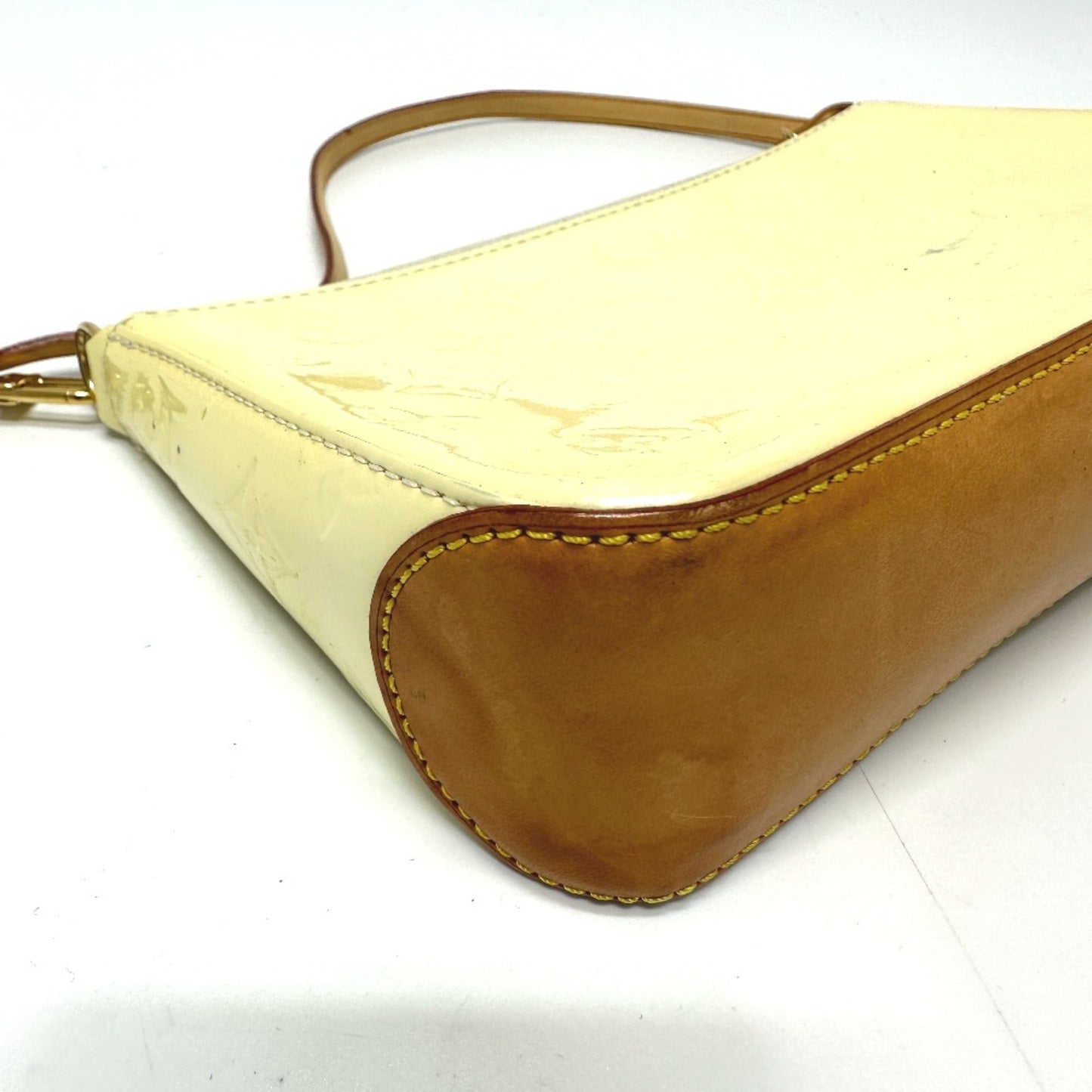 Louis Vuitton White Other Shoulder Bag