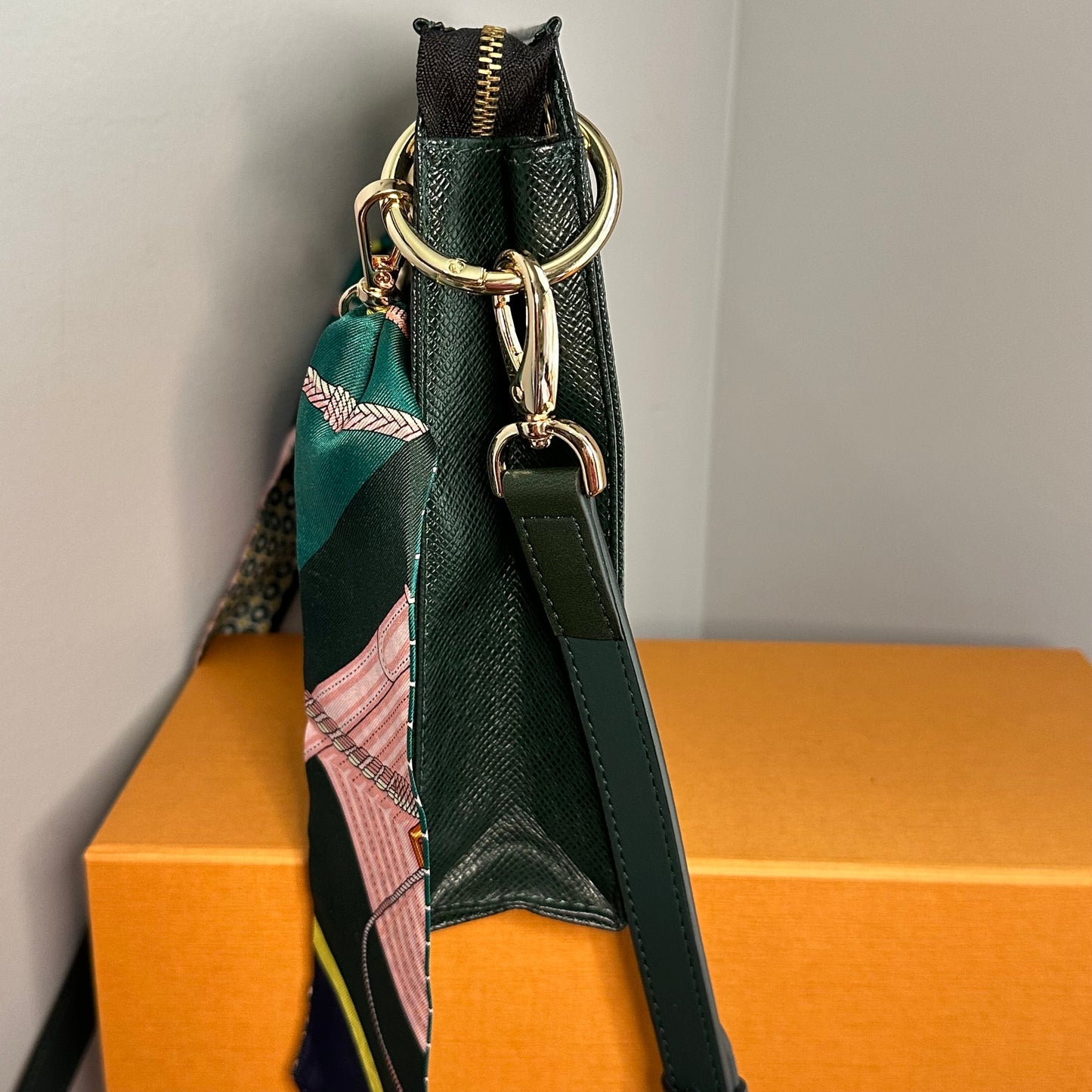 The Swan Crossbody -Orvis bags LV Taiga Leather in Dark Green