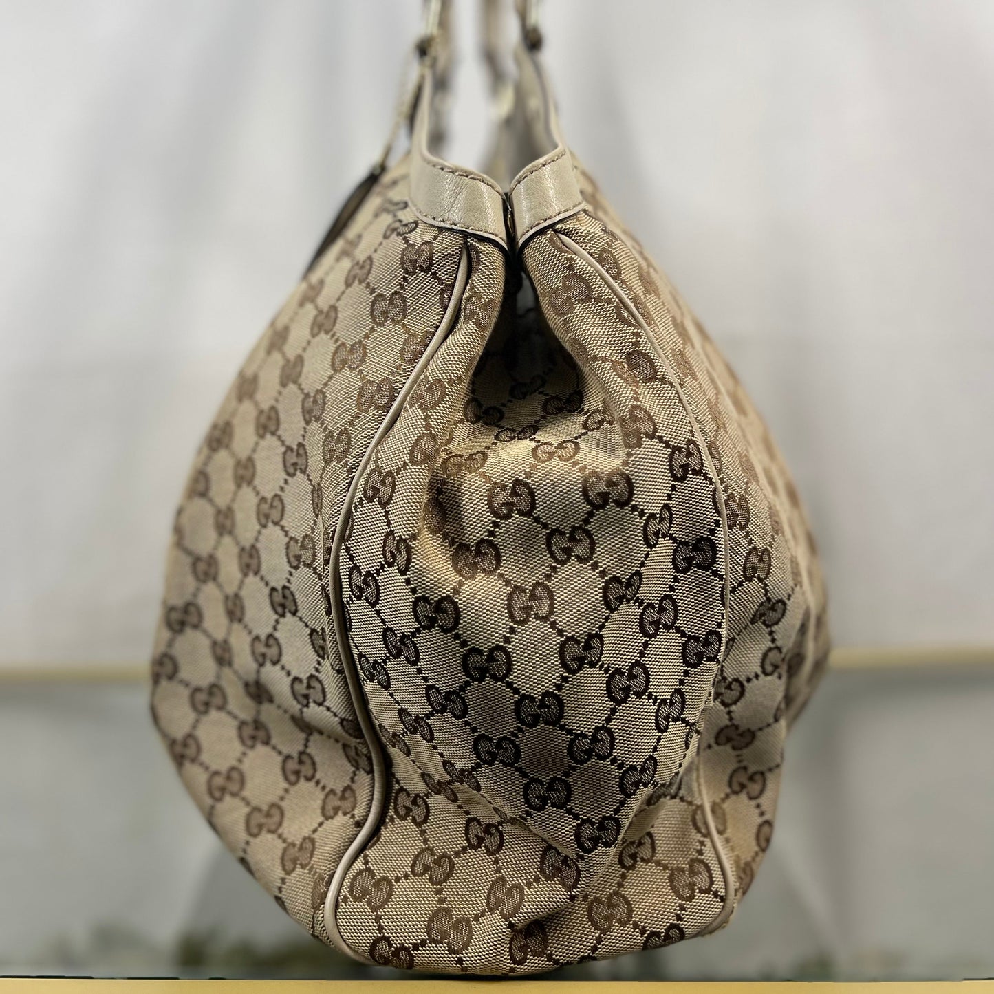 GUCCI Sukey Cream Beige GG Canvas Large Tote Bag