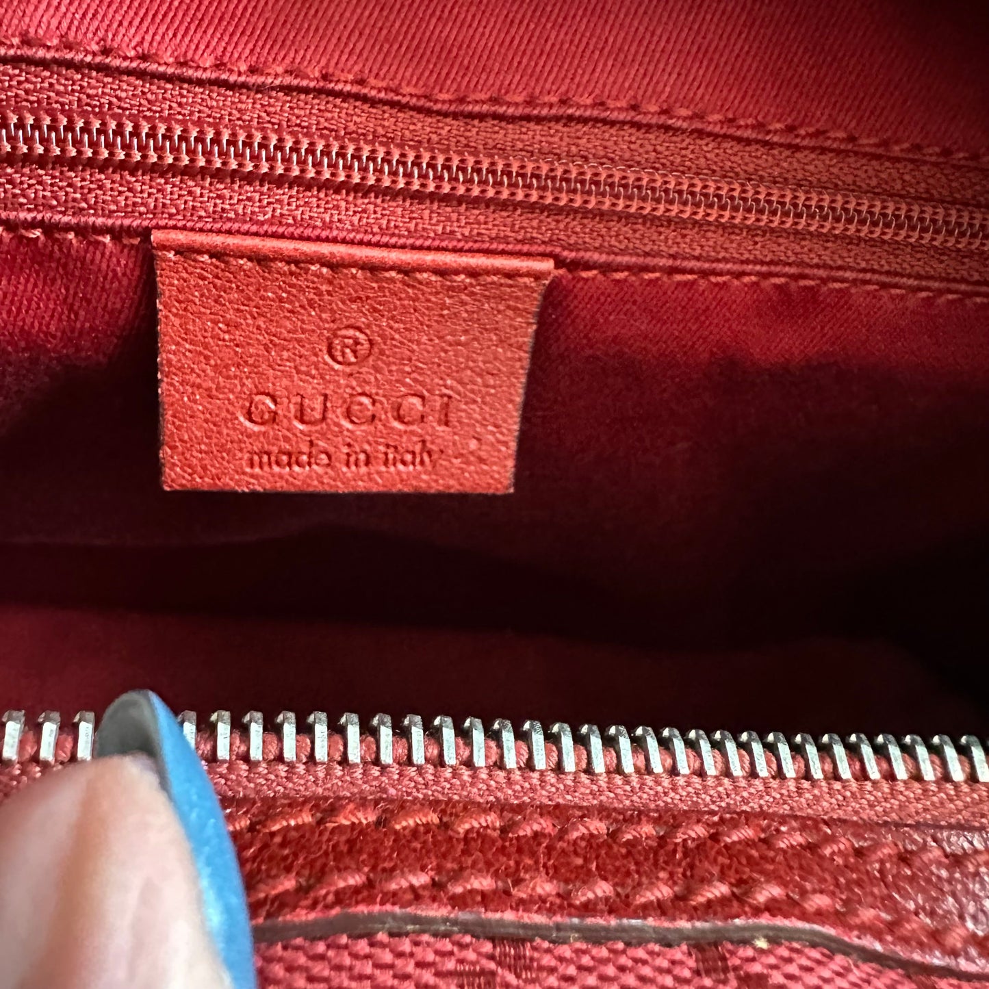 The Full Falcon Crossbody/Handbag - Orvis bags Gucci in Red Canvas