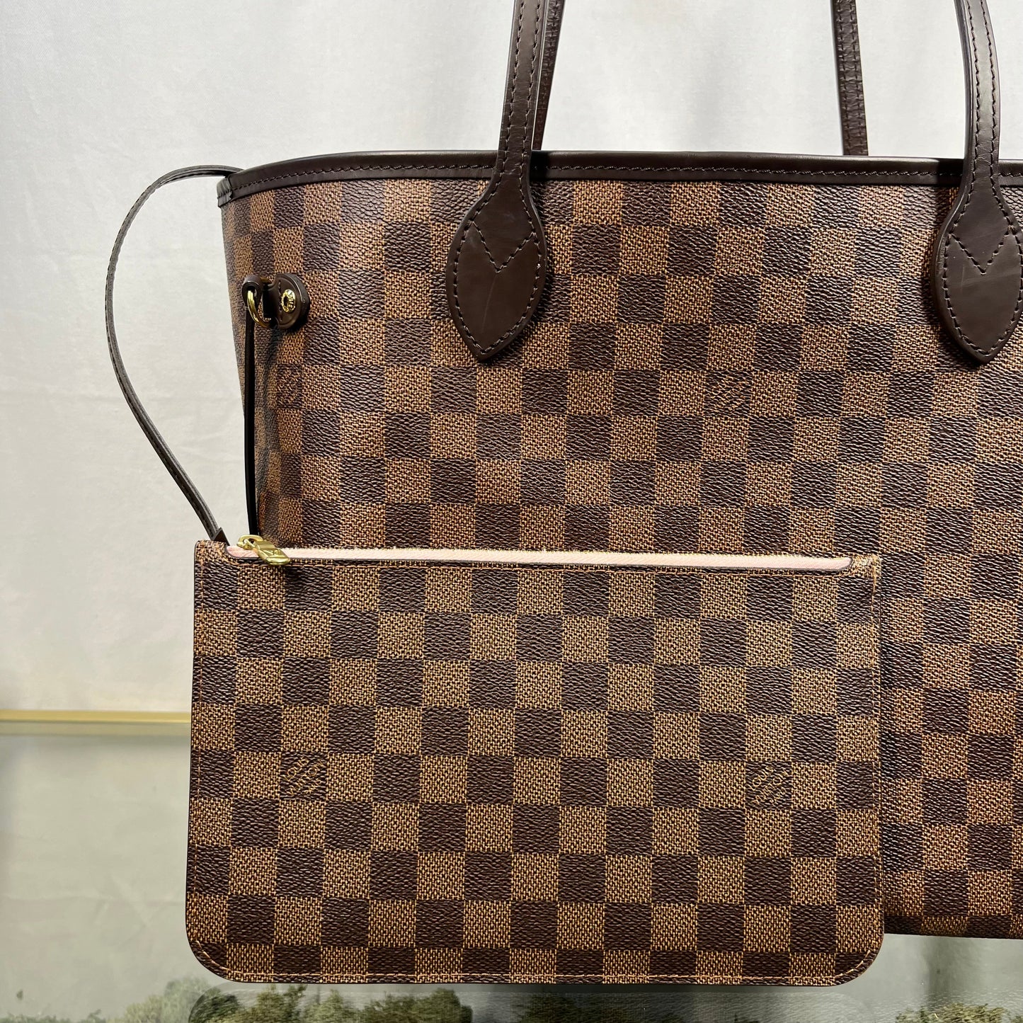 LOUIS VUITTON Neverfull MM Damier Ebene Tote