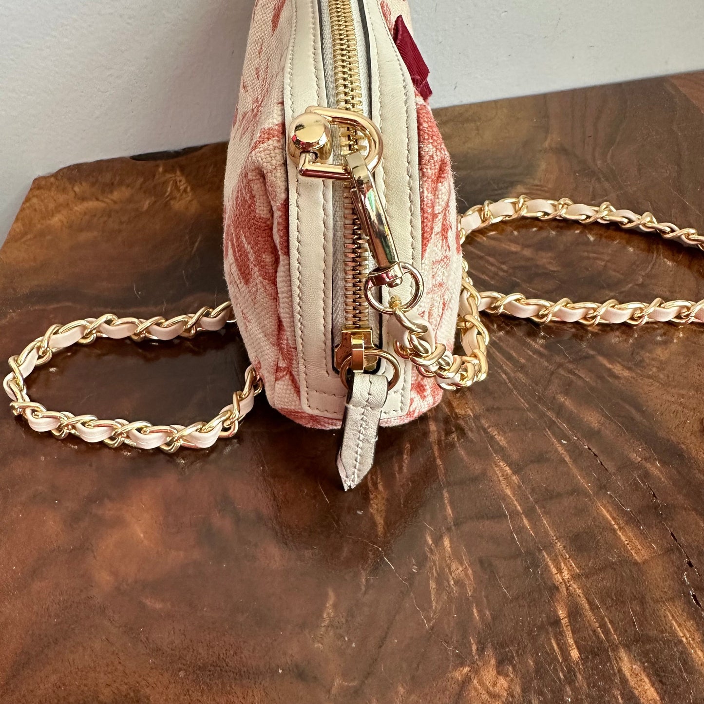 The Junco Crossbody - Gucci GG Floral Bow Bag