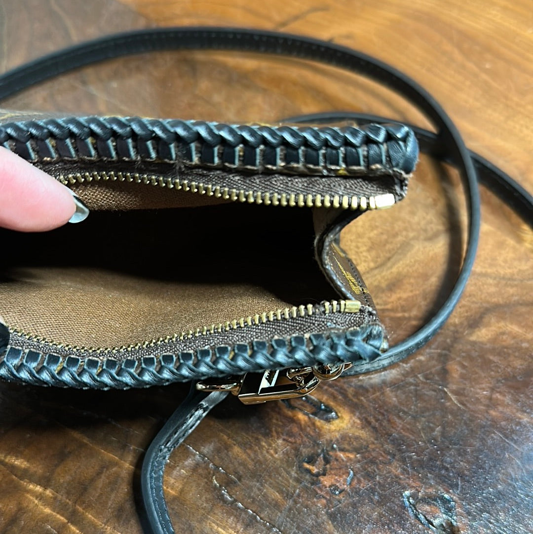 The Junco Crossbody -Orvis bags Monogram Pouch in Black