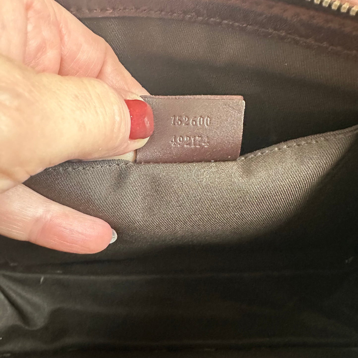 The Junco -Orvis bags Gucci Guccissima Crossbody Bag in Brown
