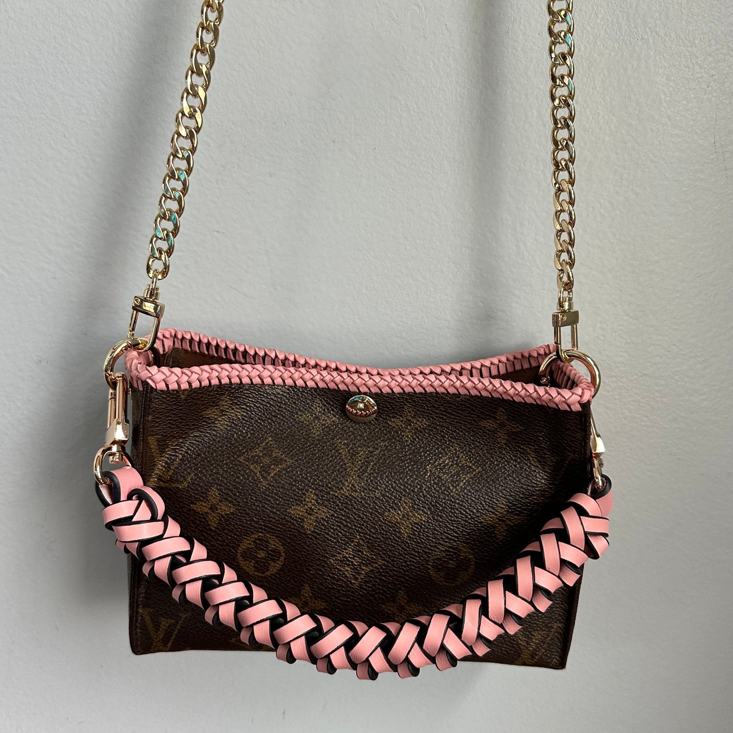 The Cygnet Crossbody Handbag -Orvis bags LV Monogram in Blush Pink