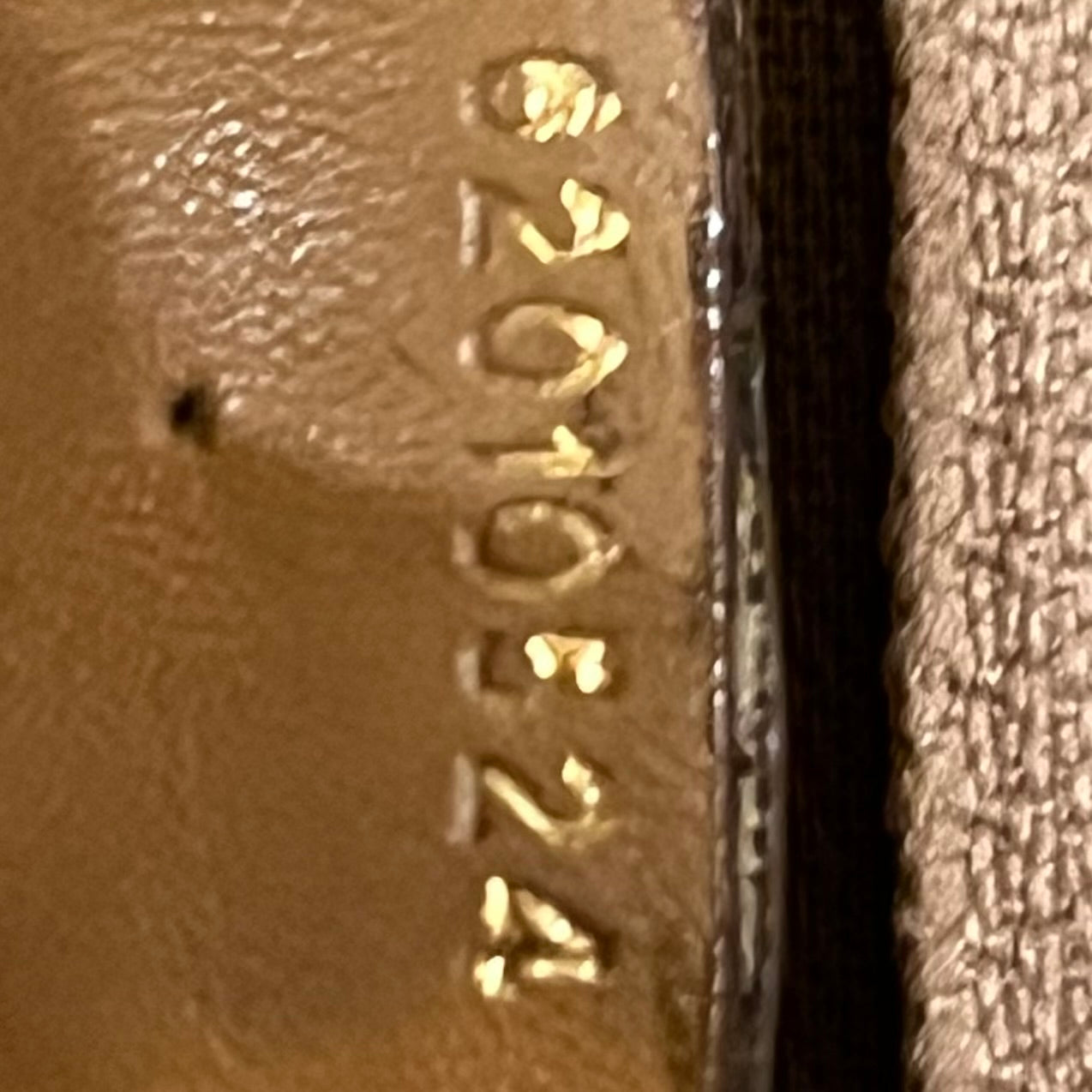 GUCCI Beige Tan Micro GG Canvas Vintage Web Zip Around Travel Bag Suitcase