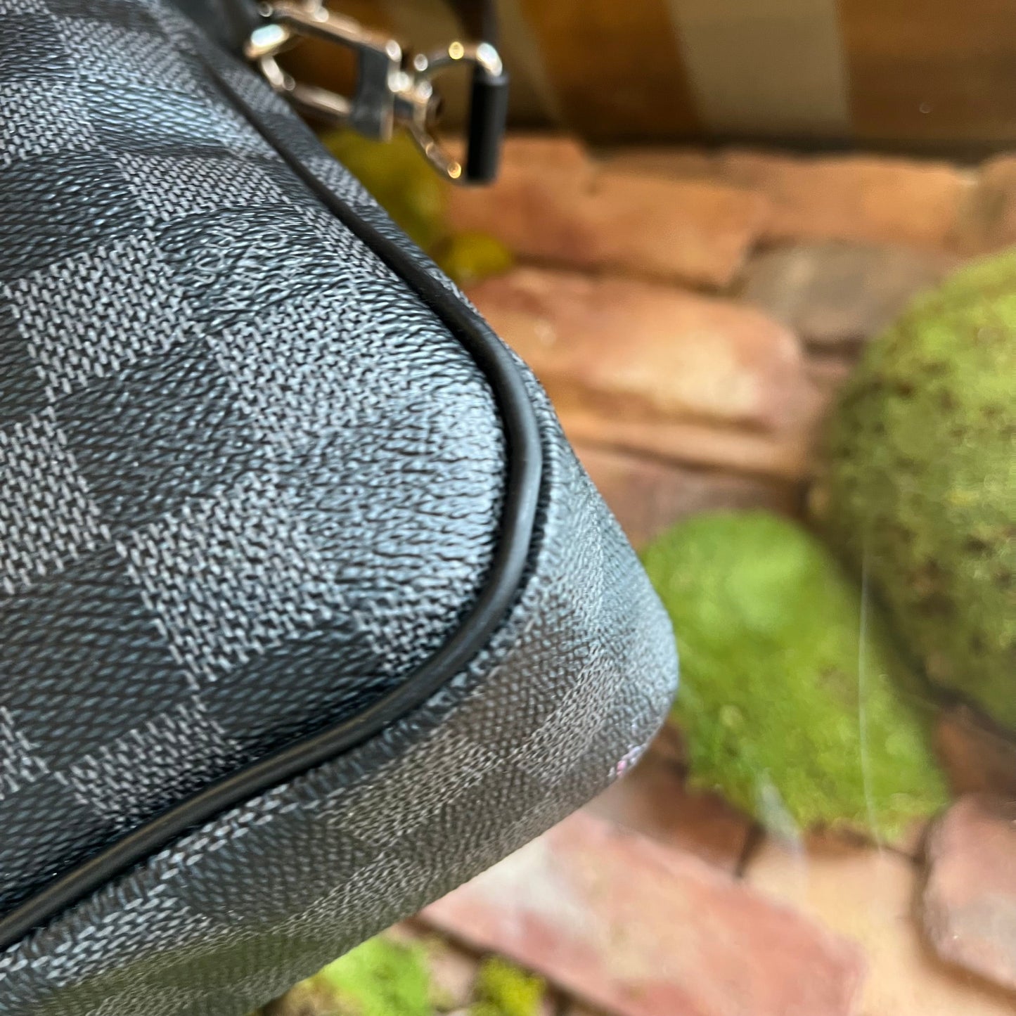 LOUIS VUITTON Porte Documents Voyage Damier Graphite Messenger