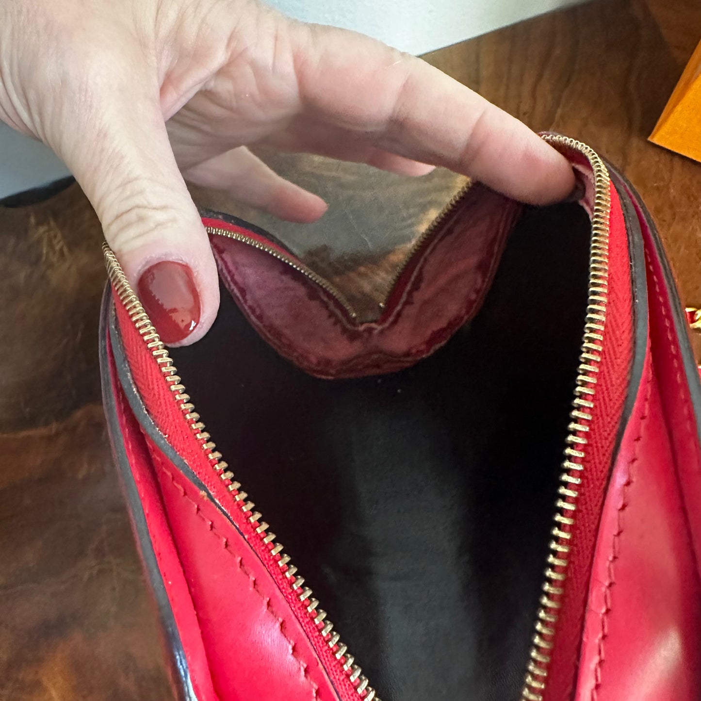 The Kinglet Crossbody Bag -Orvis bags LV Epi in Red