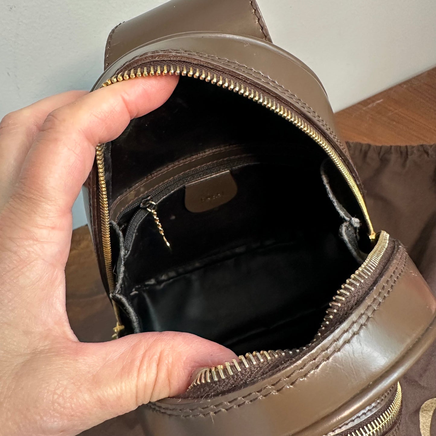 The Loon -Orvis bags Gucci Sling/Backpack in Brown Patent Leather