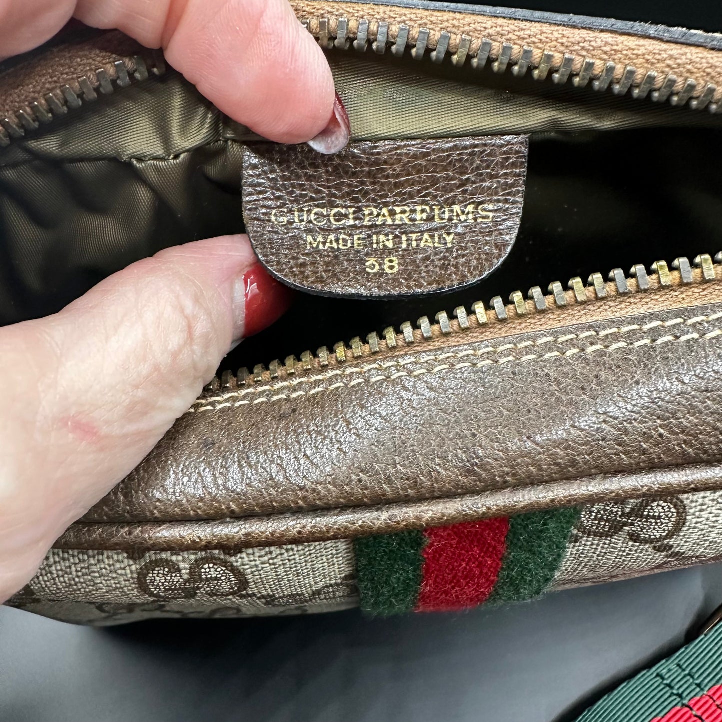 The Junco - BrownOrvis bags GG Crossbody