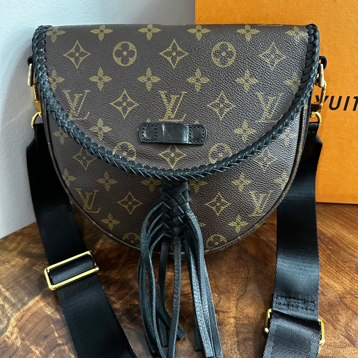 The Dove Crossbody -Orvis bags Monogram LV in Black