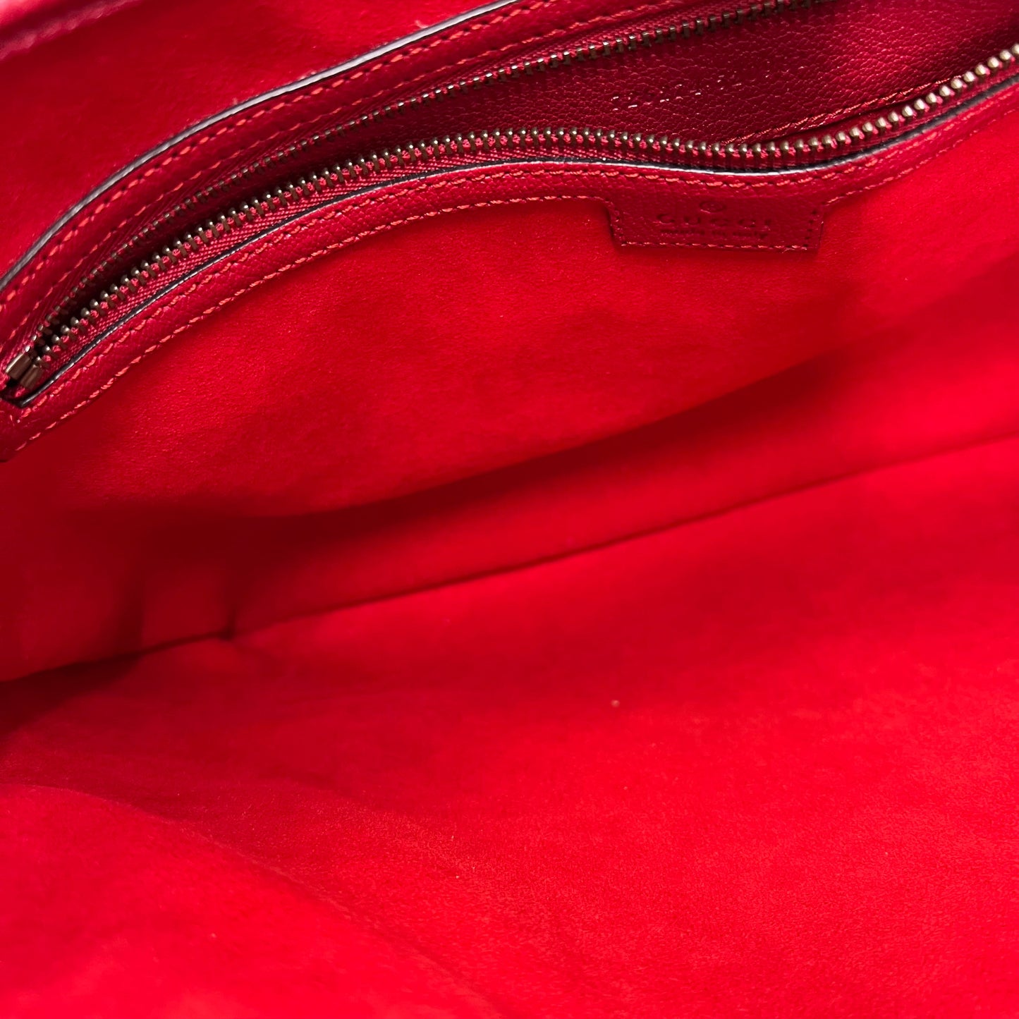 GUCCI Aphrodite Medium Red Goatskin Hobo Bag Hibiscus Red