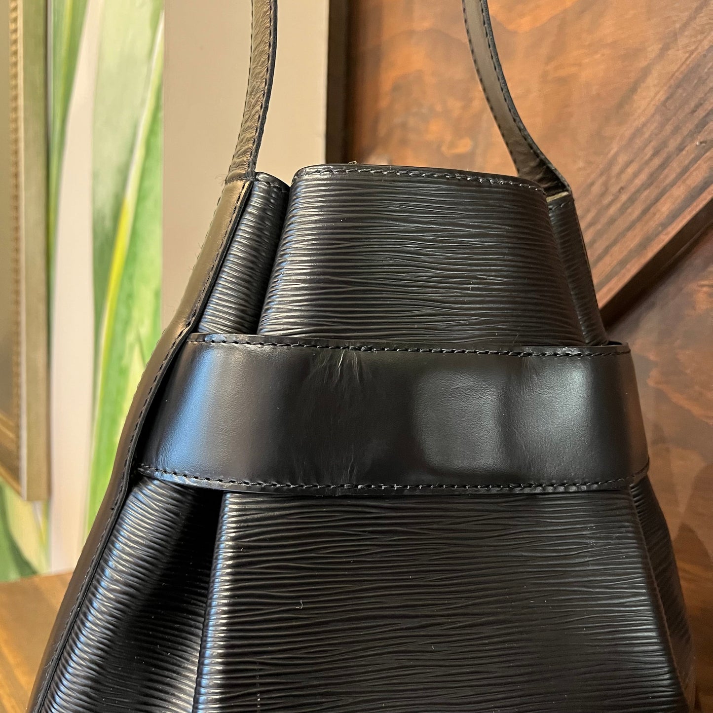LOUIS VUITTON Sac D'Epaule PM Black Epi Leather Bucket Bag
