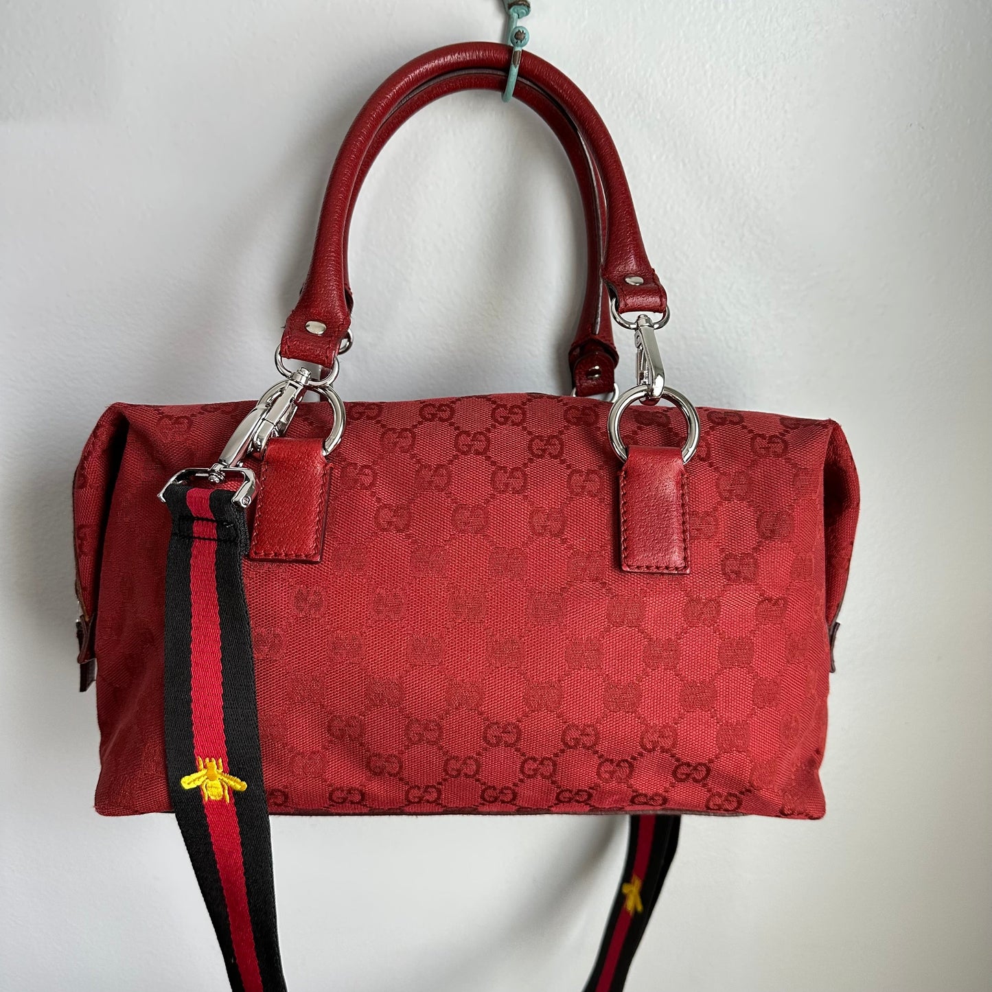The Full Falcon Crossbody/Handbag - Orvis bags Gucci in Red Canvas