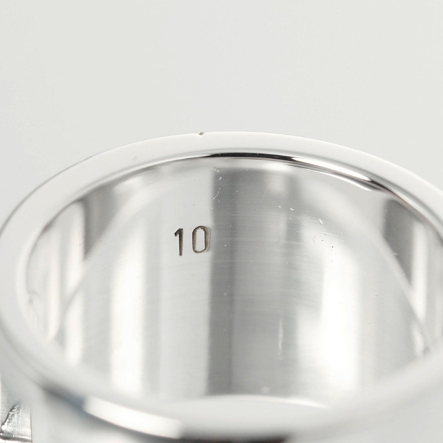 Gucci Logo G Silver Silver Ring Jewelry