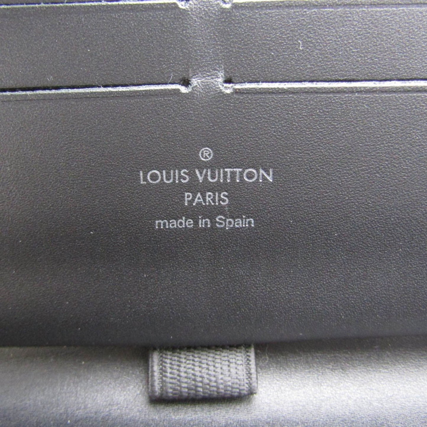 Louis Vuitton Portefeuille Zippy Grey Leather Wallet